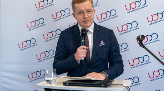 Zdjęcie przedstawiające Jakuba Groszkowskiego, Z-ce Prezesa Urzędu Ochrony Danych Osobowych 