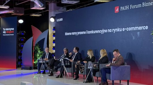 6 listopada 2025 r. zastępca Prezesa UODO, Konrad Komornicki, wziął udział w panelu dyskusyjnym „Równe ramy prawne i konkurencyjne na rynku e-commerce”, zorganizowanym przez Izbę Gospodarki Elektronicznej w ramach PAIH Forum Biznesu.