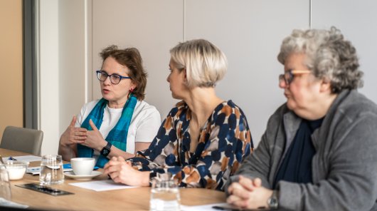 zdjęcie z przedstawicelami Urzędu Ochrony Danych Osobowych przy spotkaniu z reprezentantami Polskiej Rady Psychoterapii (PRP)