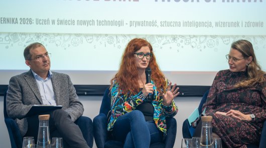 zdjęcie z konferencji „Uczeń, dane osobowe, technologia. Jak budować bezpieczną i odporną cyfrowo szkołę?,” która odbyła się 27 i 28 października 2026 r.