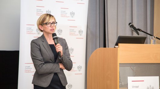 Na zdjęciu Marta Mikołajczyk z Zespołu Współpracy Międzynarodowej i Edukacji